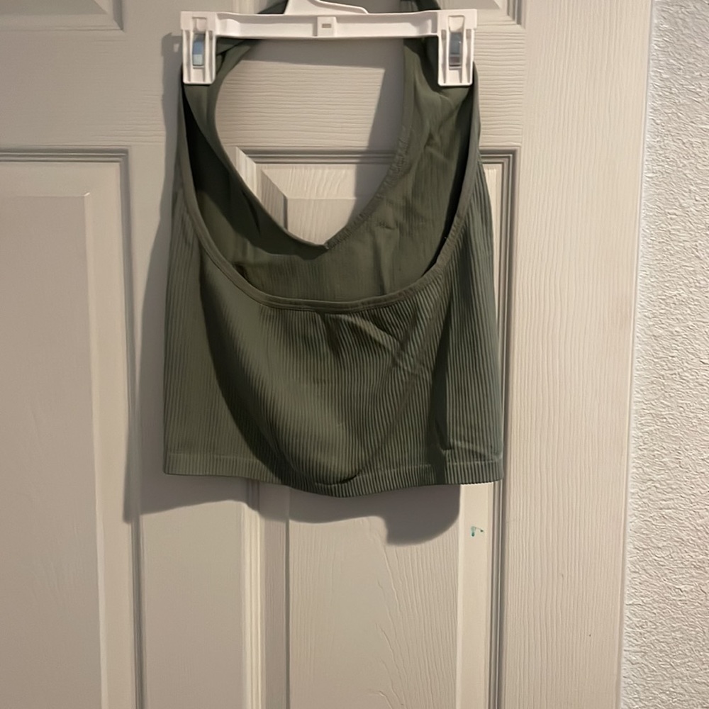 halter top size M/L - Picture 2 of 2